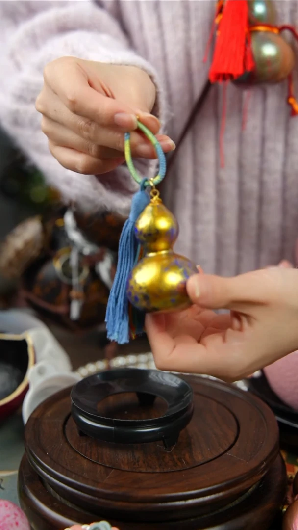 350号漂漆小手捻葫芦车钥匙挂