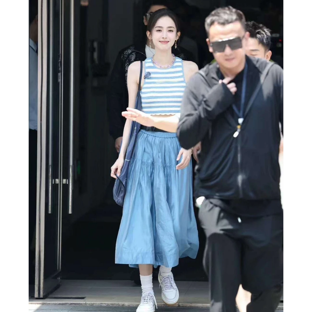 未使用 MaxMara 国现  时尚百搭内衬半身裙 BQ0021