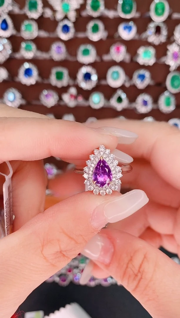 【闪购商品】彩色蓝宝石18K金戒指18K金镶嵌1.39克拉