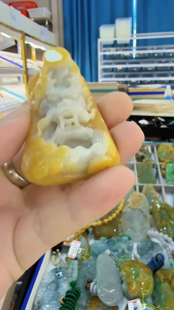 翡翠未镶嵌吊坠(不含链)40