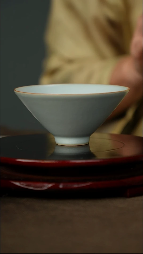 微微瑕 大斗笠 无底款