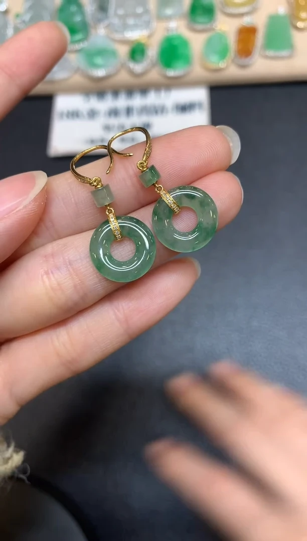 【闪购商品】翡翠耳饰18K金镶嵌【无服务费