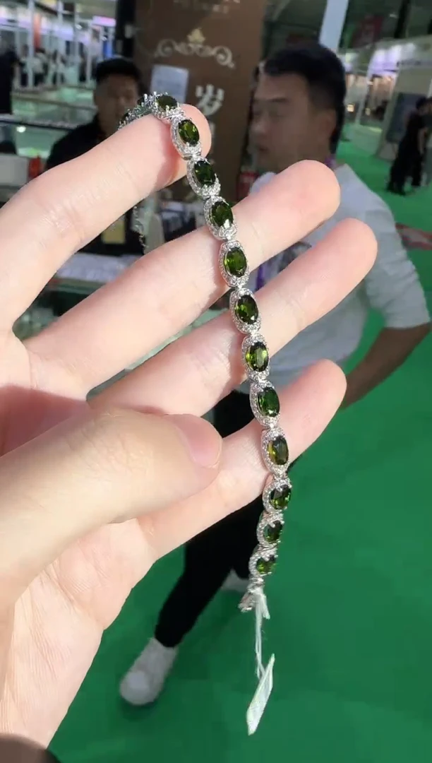 银S925镶嵌透辉石手链5*7mm