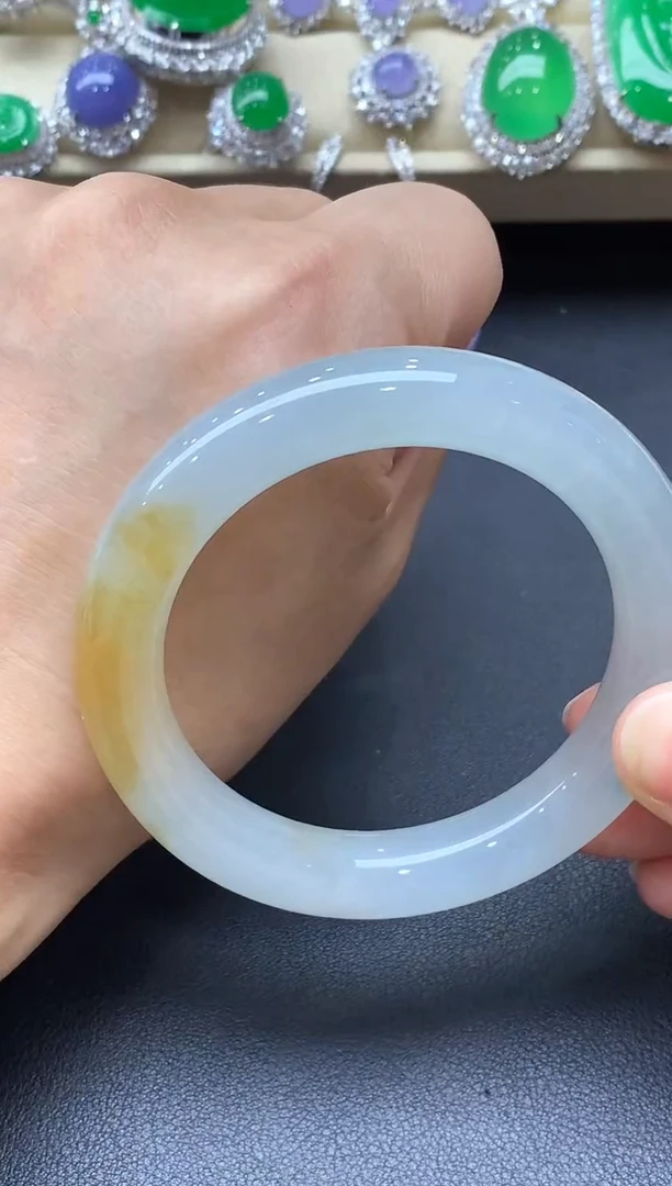 翡翠手镯未镶嵌335-中国好珍宝