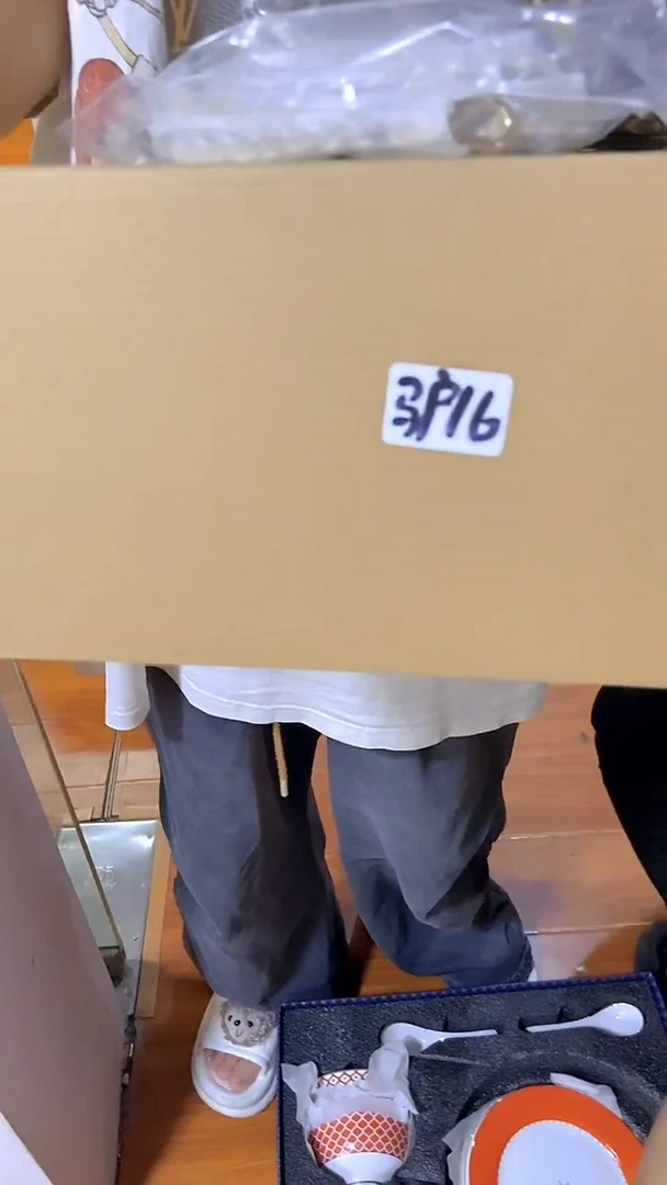 杯鸿辉家品牌瓷器，京东包邮！驴16包