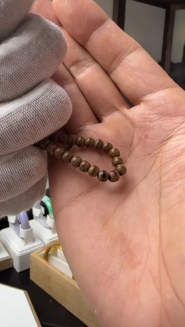 玛瑙/玉髓手串未镶嵌手串沉香