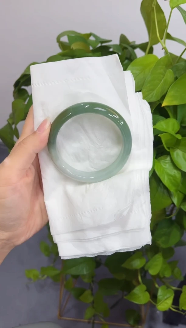 未镶嵌手镯翡翠小**记00006711
