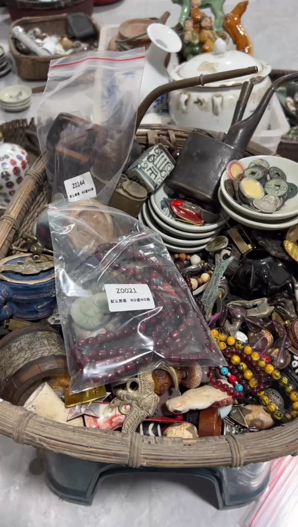 秒拍秒付闪购瓷铜摆件