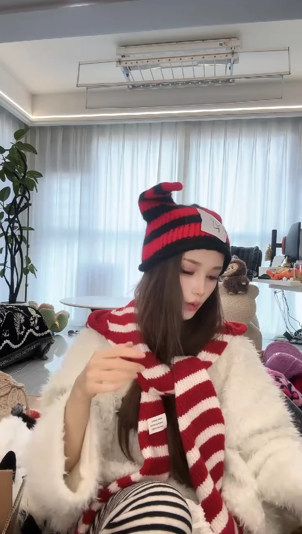 涤纶（聚酯纤维）252帽子