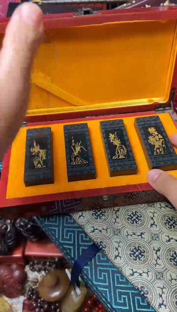 未镶嵌和田玉摆件主播推荐：一物一拍，讲解为准！