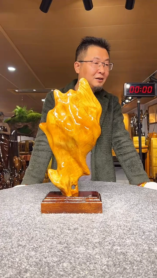 金丝楠岚**坊金丝楠木