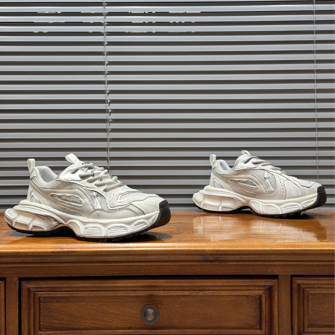 2025春季新款时尚百搭潮流轻奢做旧透气舒适休闲男鞋（标准码数）