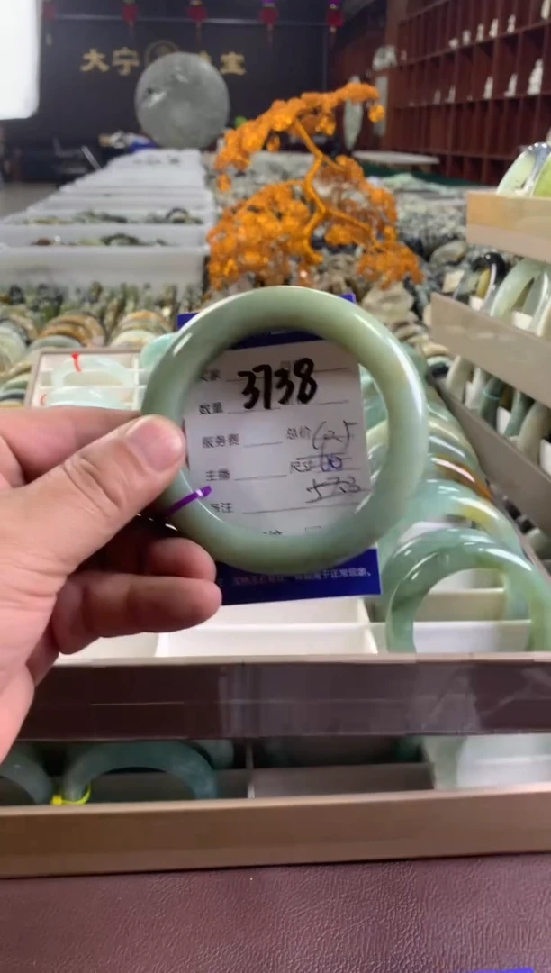 蛇纹石玉未镶嵌手镯3738