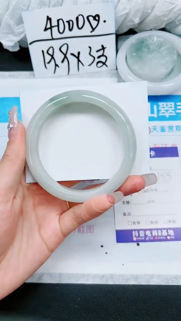 【闪购商品】石英质玉手镯未镶嵌A93-63/64/65