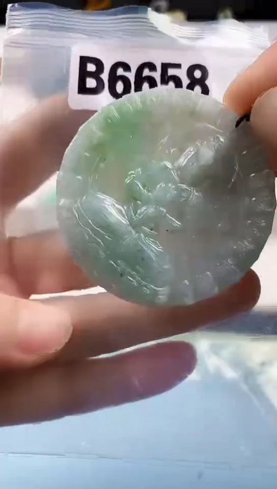 翡翠未镶嵌颈饰天然翡翠吊坠挂件