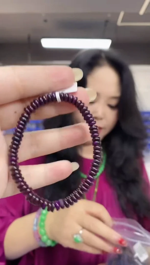 【闪购商品】苏纪石（舒俱来）手串未镶嵌多样性发其一颜色微差