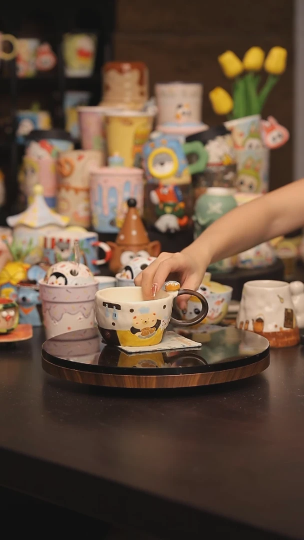 景德镇釉下彩绘设计师款式陶瓷