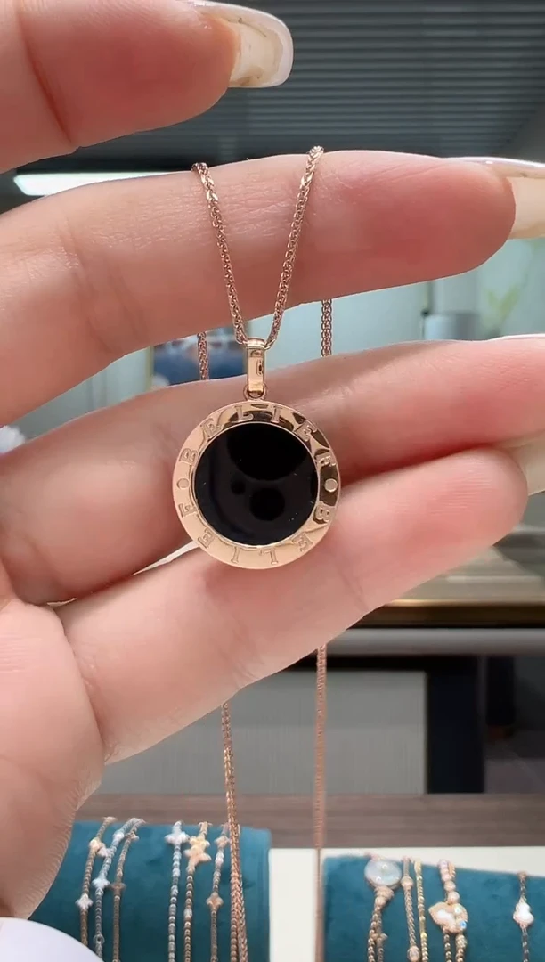 【闪购商品】玛瑙/玉髓吊坠(不含链)18K金镶嵌双面黑红圆饼吊坠