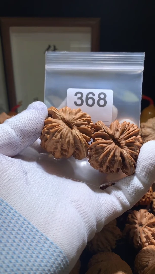 把件文玩核桃焕****发四座楼47加别打底，影响二次销售不退不换