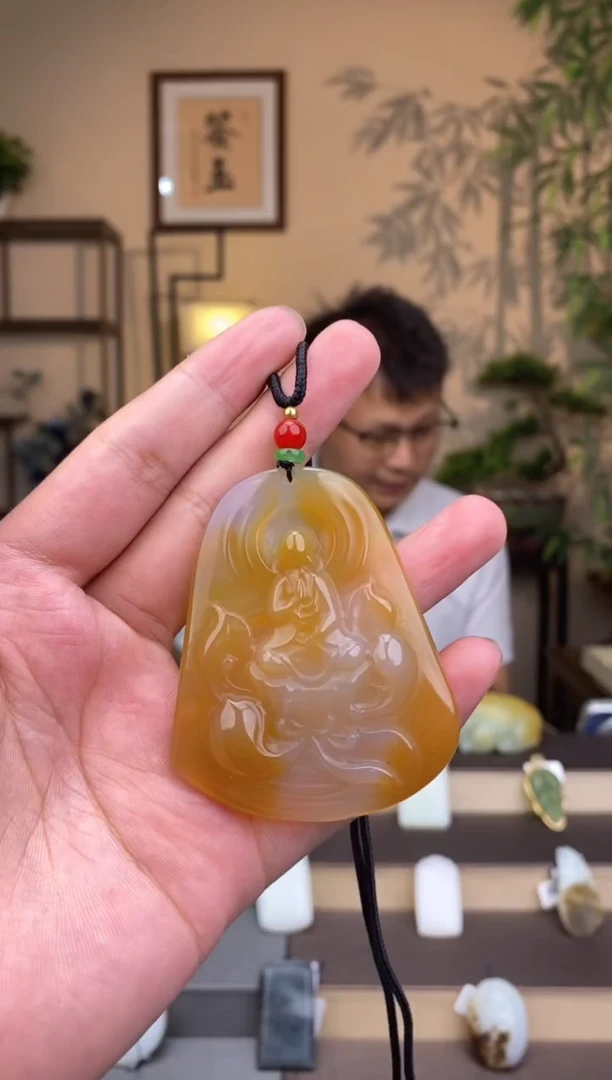 和田玉未镶嵌吊坠(不含链)1