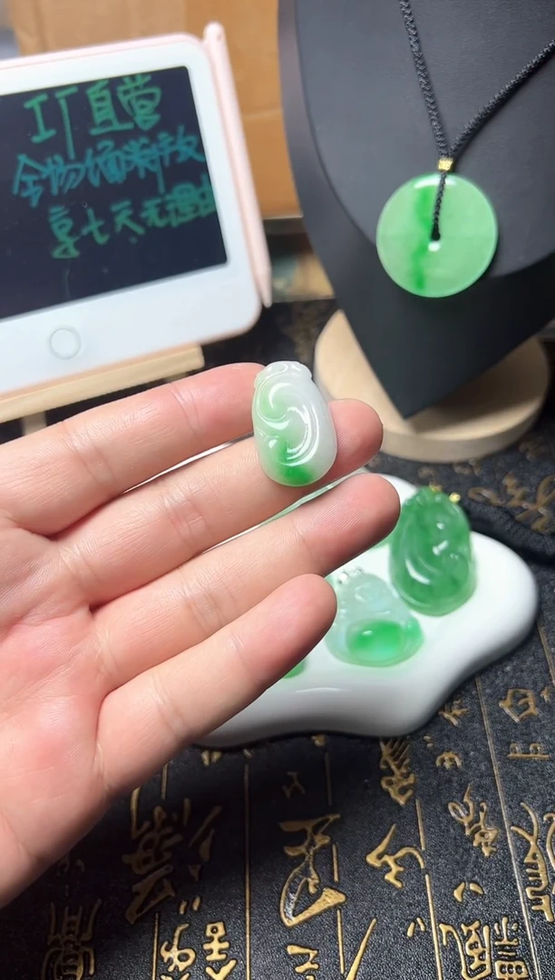 颈饰未镶嵌翡翠所见即所得，一图一物