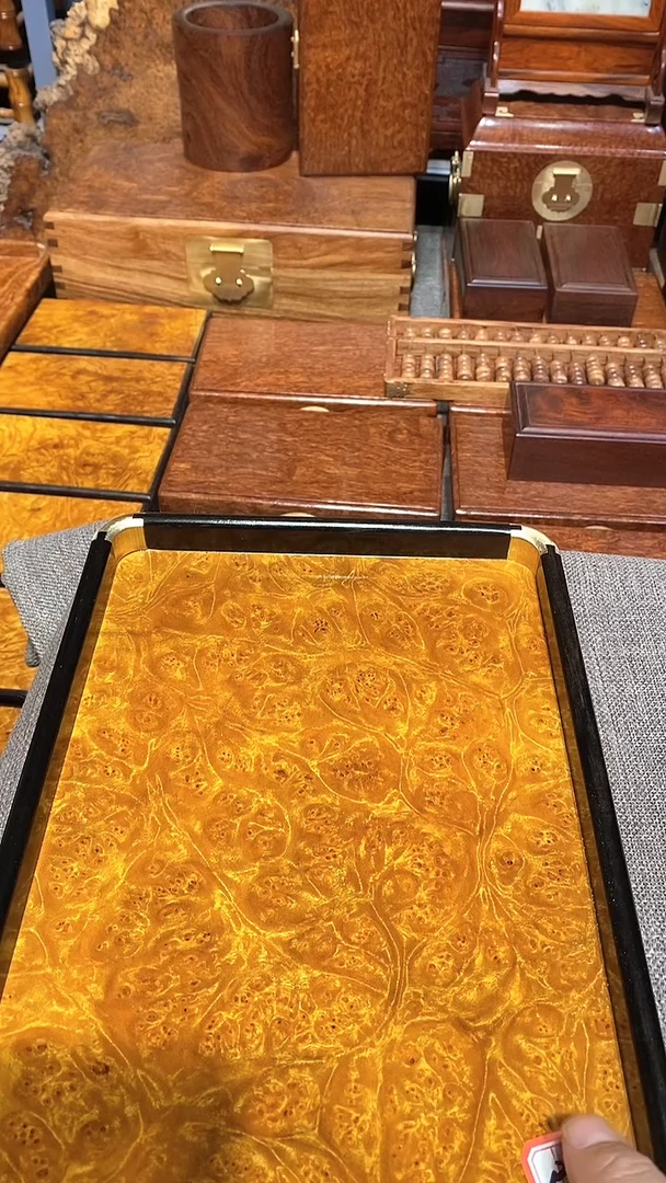 香樟木黄金樟茶盘一个