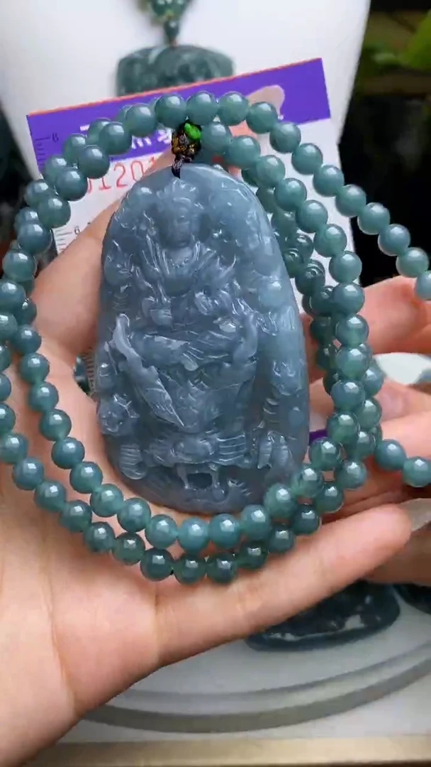 【闪购商品】翡翠颈饰未镶嵌         