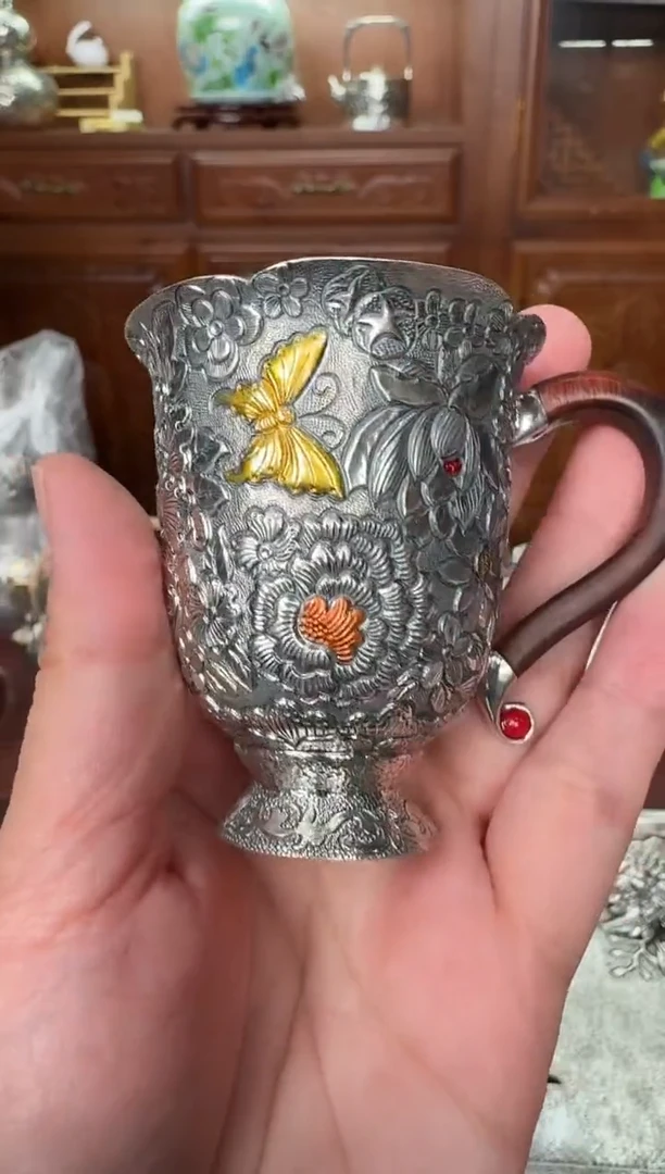 青**️足银精工手工百花熏色錾刻把手主人杯