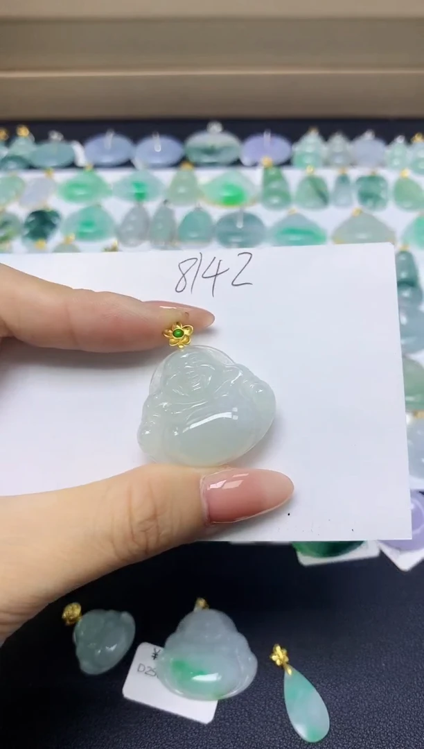 翡翠未镶嵌颈饰天然缅甸A货翡翠百元以上9元证书费自理