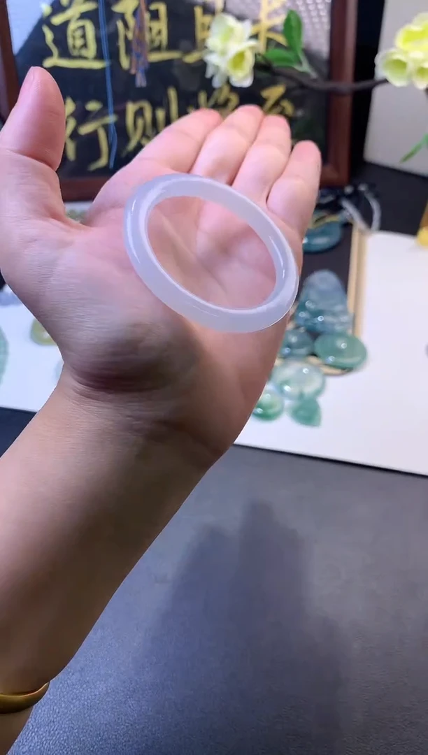 未镶嵌定制翡翠毛货
