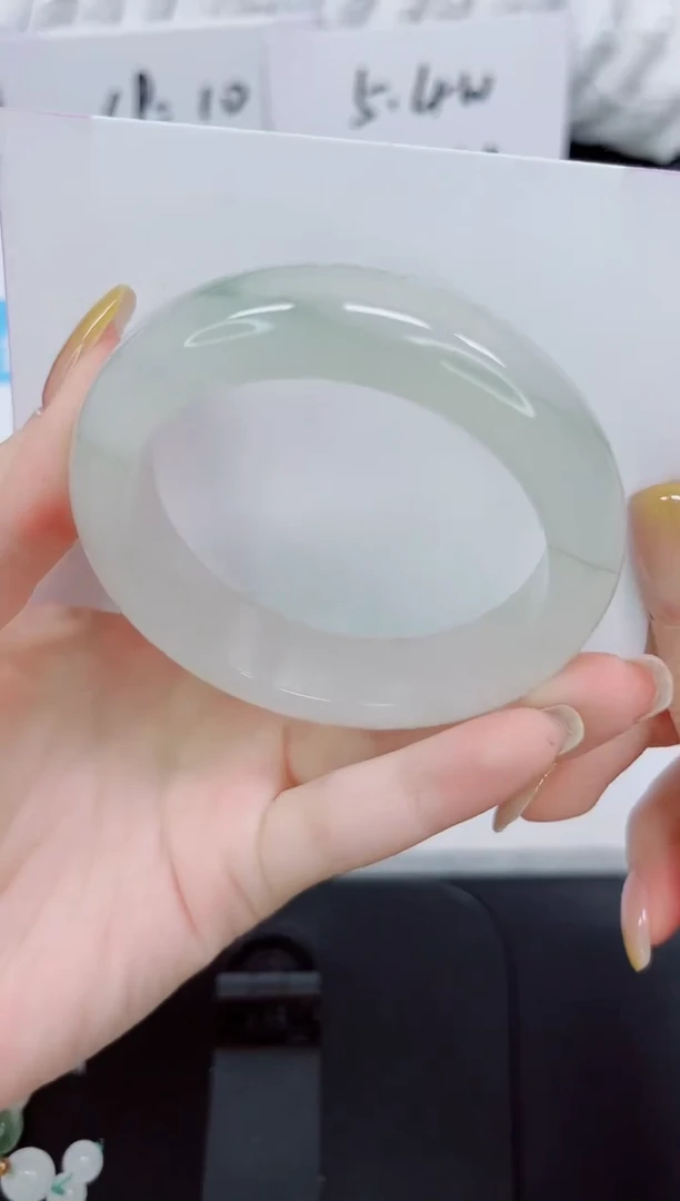 石英质玉手镯未镶嵌434