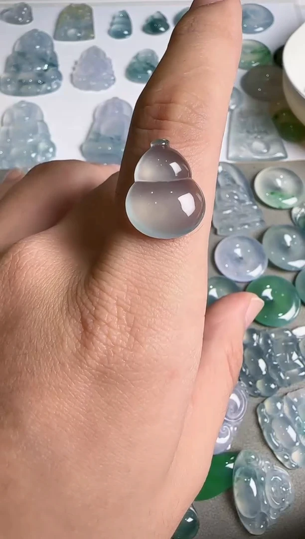 吊坠(不含链)未镶嵌翡翠..