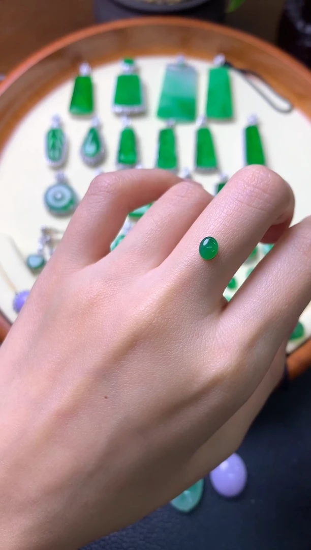 【闪购商品】定制翡翠未镶嵌裸石（镶嵌定制）