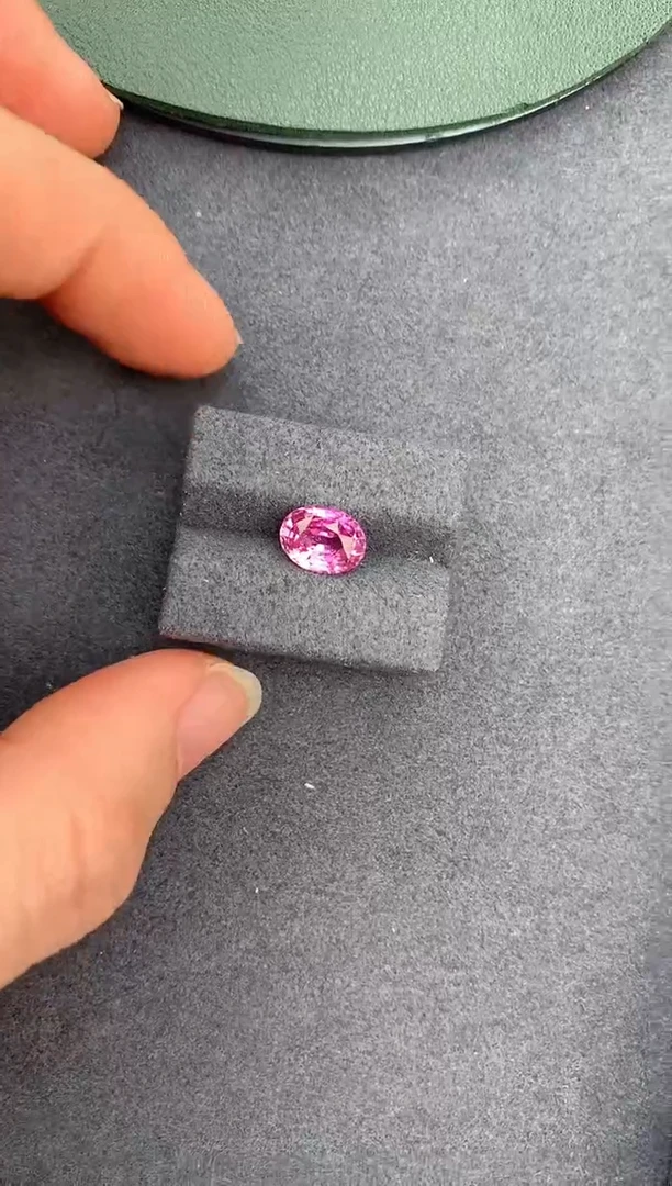 【闪购商品】彩色蓝宝石裸石未镶嵌2.5ct帕帕拉恰