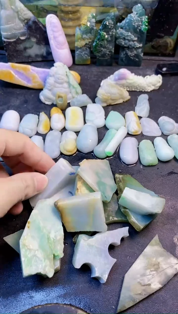 未镶嵌挂件翡翠 天然翡翠029
