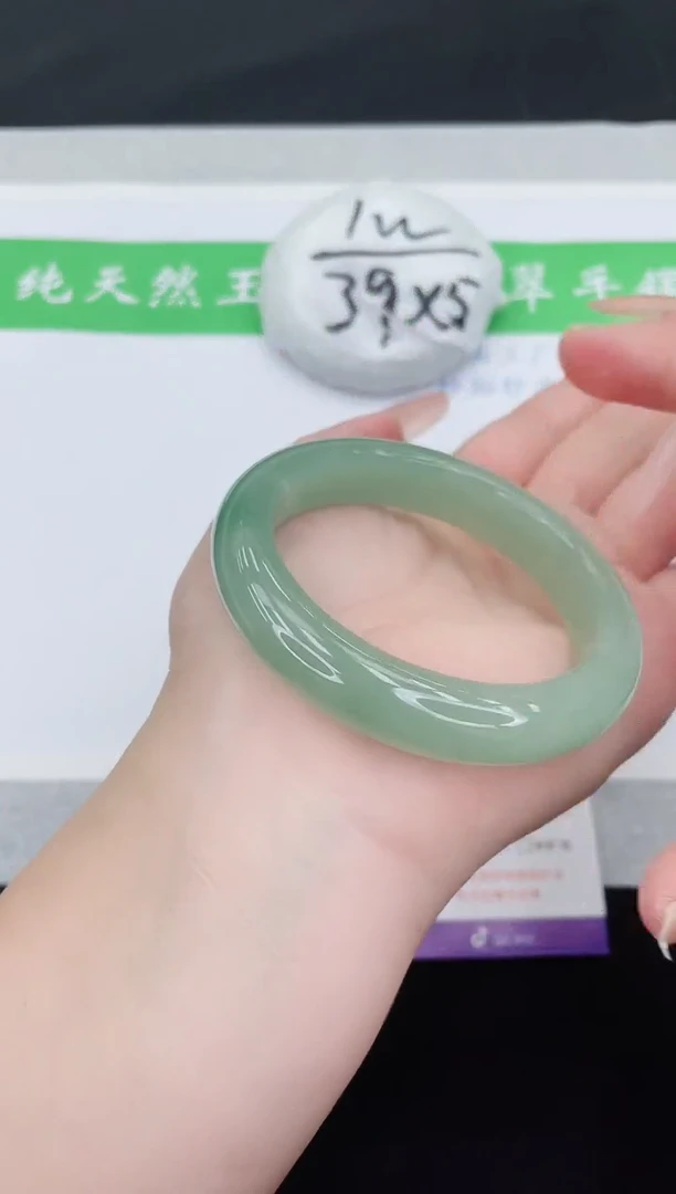 【闪购商品】石英质玉手镯未镶嵌D55-54+