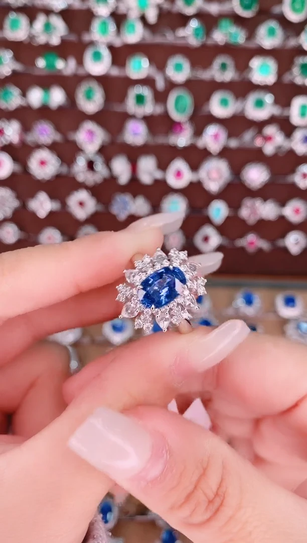 【闪购商品】蓝宝石18K金戒指18K金镶嵌2.17克拉