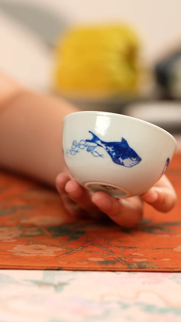 天心雅器鱼石图主人杯