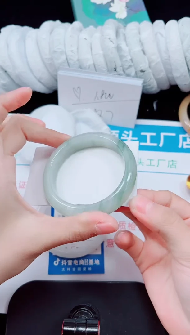 未镶嵌手镯石英质玉201-53/54