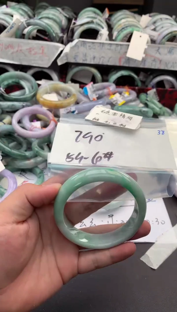 【闪购商品】定制翡翠未镶嵌毛货需精细抛光+多人