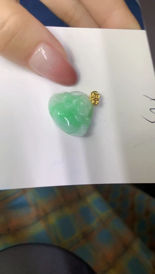 翡翠未镶嵌颈饰缅甸天然翡翠A货