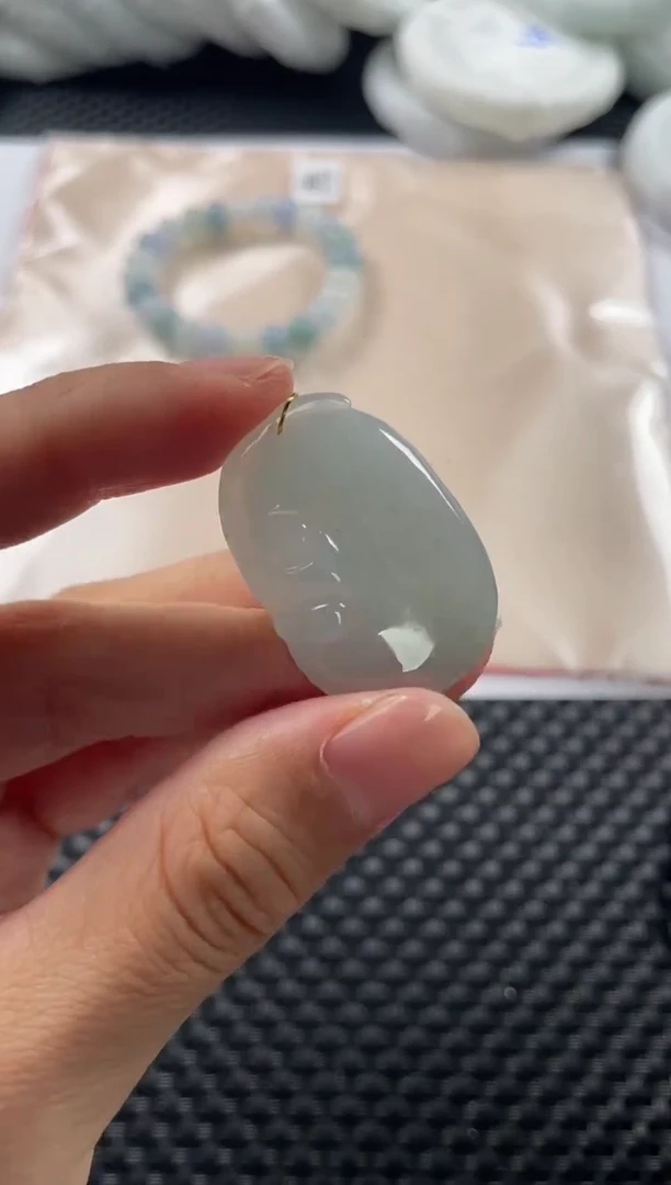 颈饰未镶嵌翡翠 9403