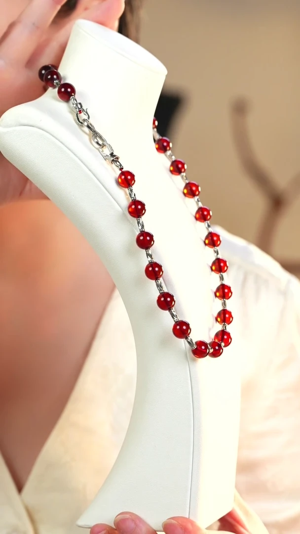 琥珀颈饰未镶嵌满天星血珀项链