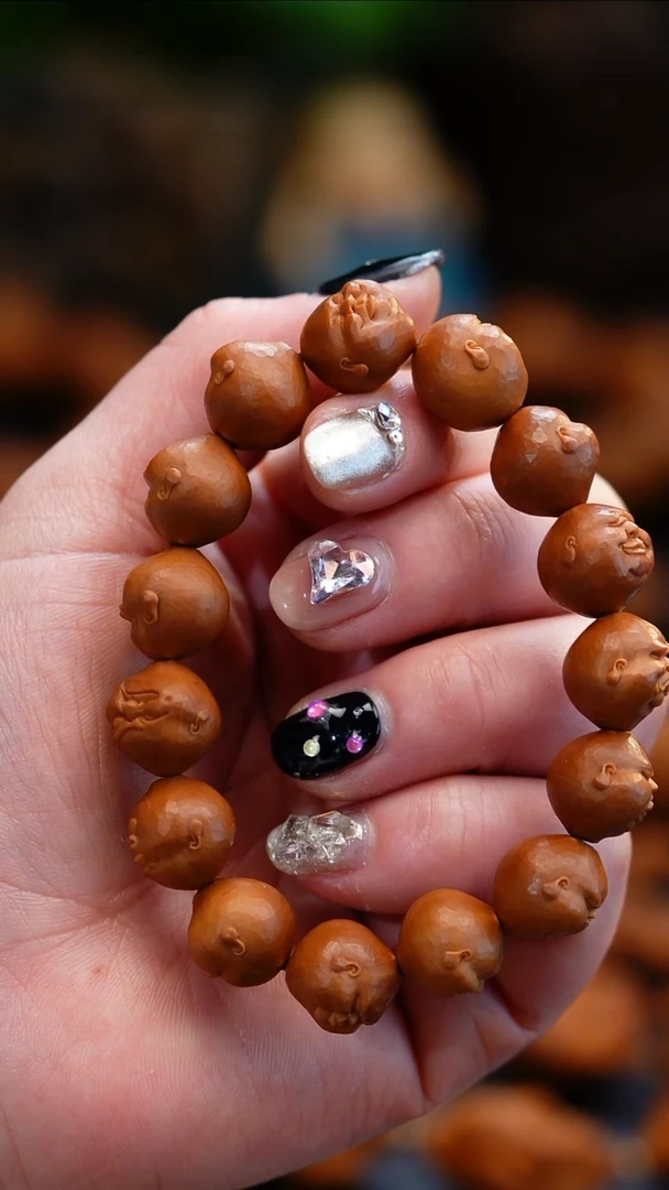 【闪购商品】橄榄核吊坠橄榄核