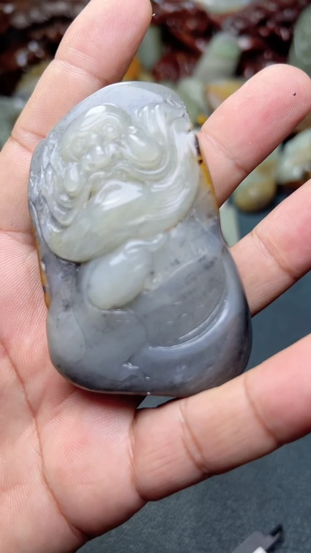 和田玉未镶嵌把件-