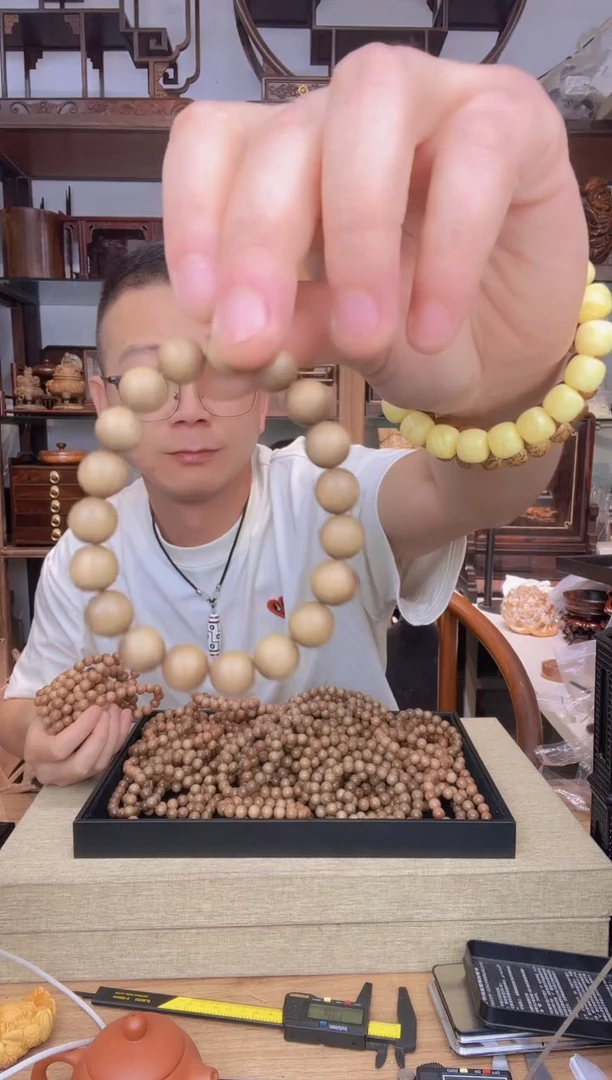 乌木类架子334老山檀1.0圆珠单圈手串