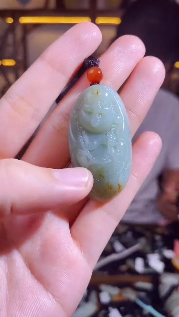 和田玉未镶嵌颈饰1