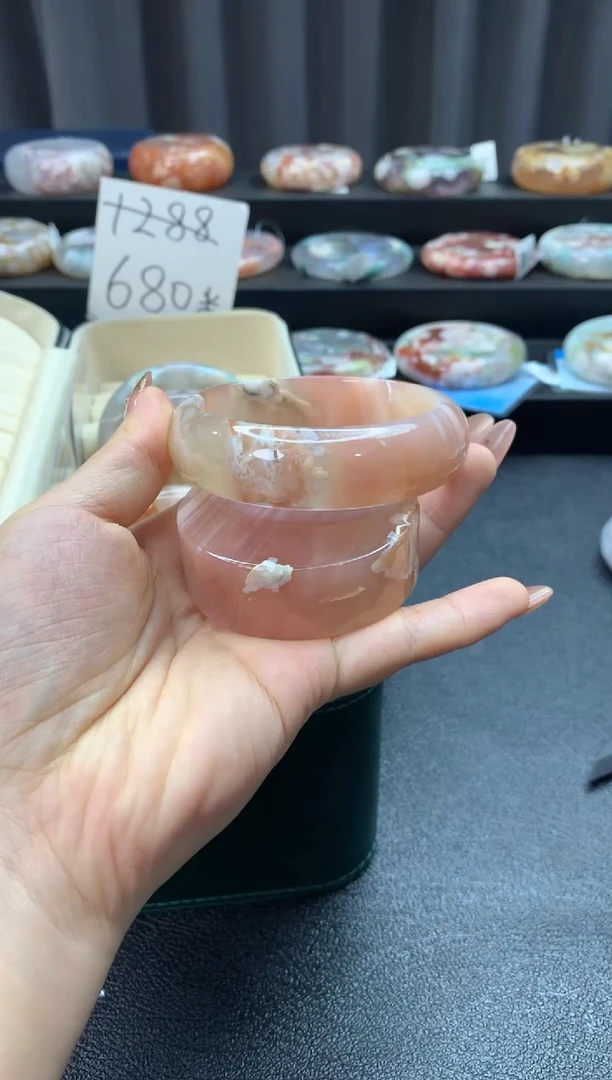 未镶嵌手镯石英质玉（60-61圈口）赠送镯心