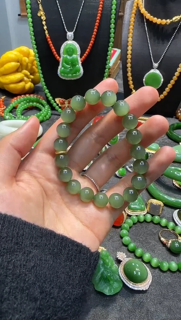 未镶嵌手串和田玉1