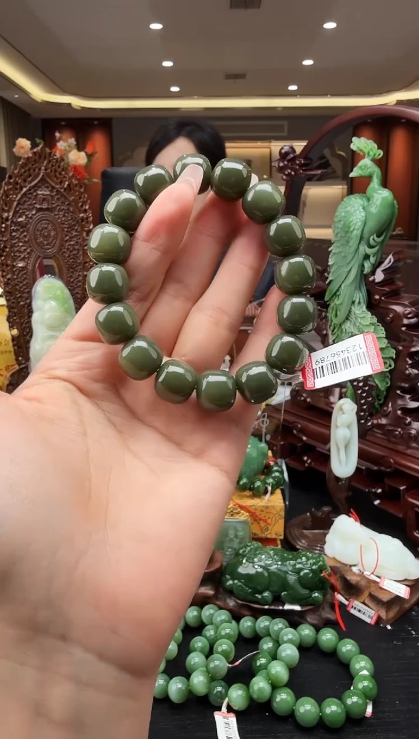 颈饰未镶嵌和田玉76szq